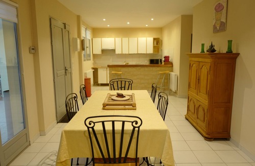 Longpont-sur-Orge Apartment | Petite Maison Proche Paris Dans un Environnement Paisible