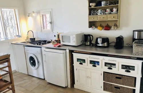 Isolella House | Petite Maison Indépendante, vue Mer, à 5min à Pieds de la Plage