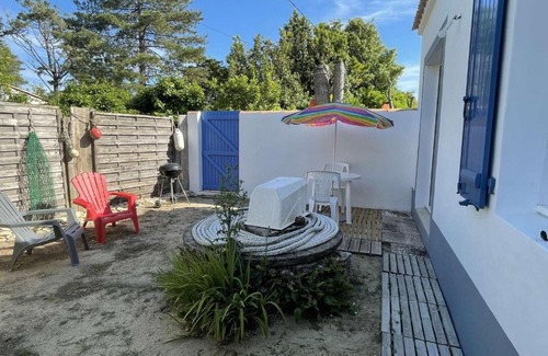 L'Epine House | Petite maison neuve à 250m de la plage avec jardin clos, terrasse et parking - L'Épine - FR-1-224B-190
