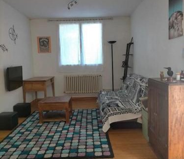 Cournon-dʼAuvergne House | Petite maison très paisible avec jardin à Cournon - Puy de Dôme !