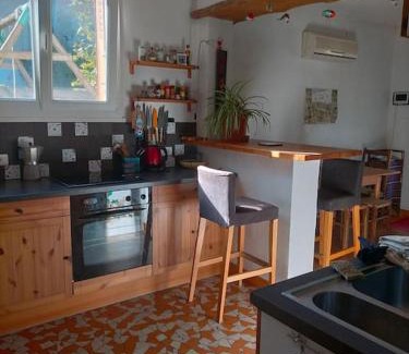 Cournon-dʼAuvergne House | Petite maison très paisible avec jardin à Cournon - Puy de Dôme !