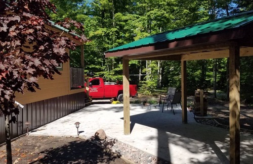 Petoskey Cabin | Petoskey - Quaint Cabin in a secluded wooded setting.