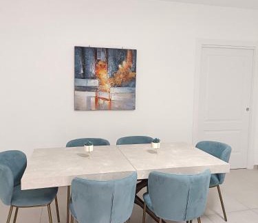 Sarno Apartment | Petra Nova
