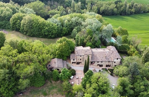 Umbertide Apartment | Petricci Residence - Casa Beronia apartment with shared pool