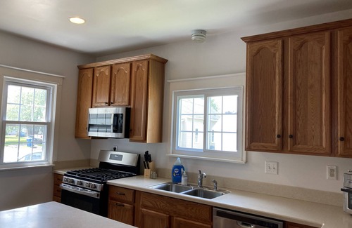 Port Clinton House | Pets ,Family, Fire pit , Playground Beach and more!