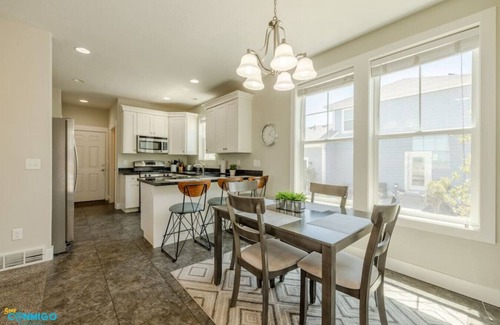 Daybreak House | PETS | Long Stays | Daybreak Community