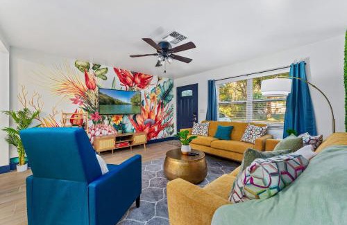 Crystal River House | Pets Ok! Heated Pool Mins To 3 Sisters Spring!