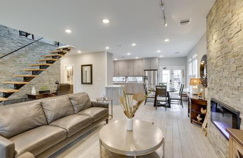 Hockley House | Pets Welcome Home with Deck and Patio in Hockley!