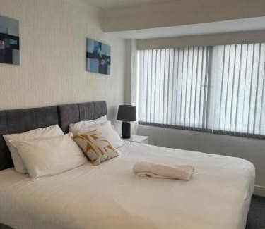Bloxwich Apartment | Petsol Apartments