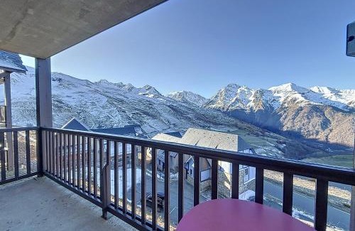 Germ Apartment | Peyragudes grand apparé vue montagne 2 terrasses,8 à 10 couchages , draps, serviettes de bains et menage fin séjour inclus