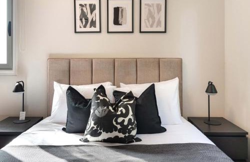 Strovolos Apartment | Phaedrus Living Evergreen City Flat