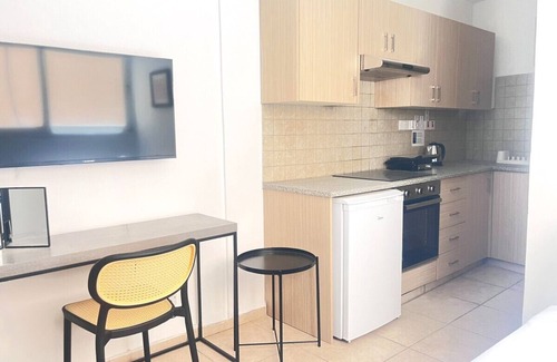 Trypiotis Apartment | Phaedrus Living: Hoopoe Residencies 011