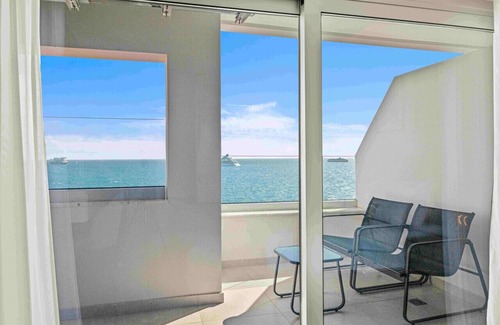 Historical Center Apartment | Phaedrus Living: Limassol Seaside Residences 02