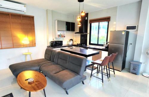 Wok Tum Apartment | Phangan chai 3 Bedroom private Villa with pool-stunning view point