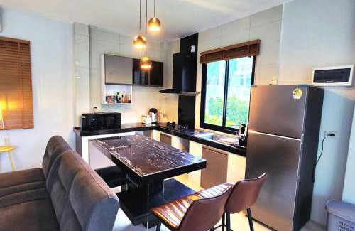 Wok Tum Apartment | Phangan chai 3 Bedroom private Villa with pool-stunning view point