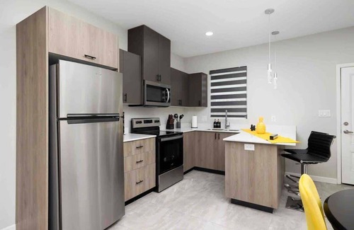 Pharr Apartment | Pharr Chic: Fresh & Stylish Getaway for Families