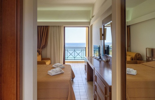 Katakolo Hotel | PHEIA, Vriniotis Resorts