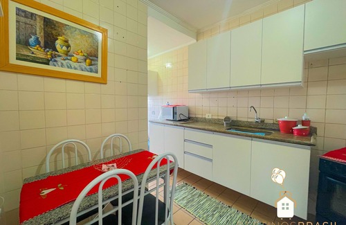 Jardim Sao Miguel Apartment | Phenomenal Apartment 4 min Praia Enseada | Linen, TV and Wi-Fi