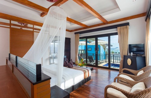 Ko Phi Phi Hotel | Phi Phi Long Beach Resort & Villa