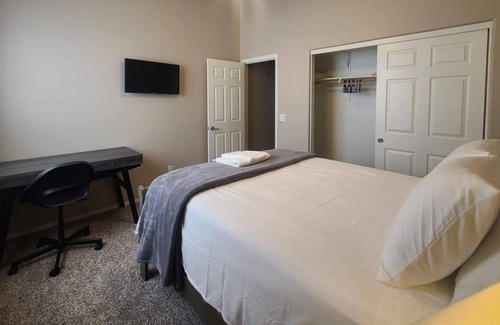 South Mountain House | Phoenix, Close to Airport and Downtown 4 Bedroom House