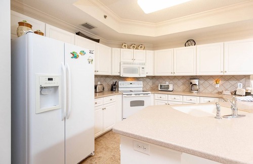 Orange Beach East Condo | Phoenix IX by Brett Robinson Vacations