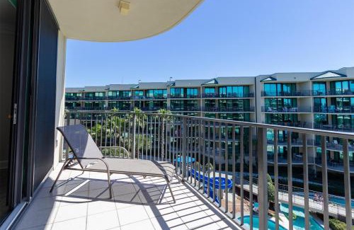 Orange Beach Apartment | Phoenix on the Bay 1412 by Liquid Life