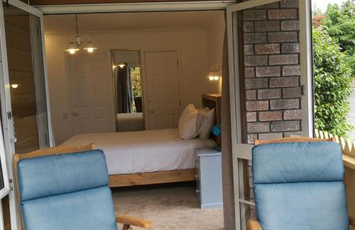 Waipahihi Apartment | Phoenix Thermal Resort - Taupo