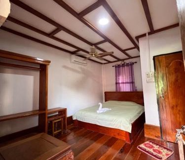 Kong Lor House | Phonyeng Guest house