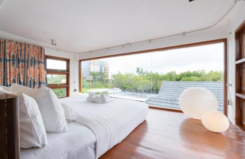 Laem Phak Bia Villa | Phrip Phri Luxury Pool Villas