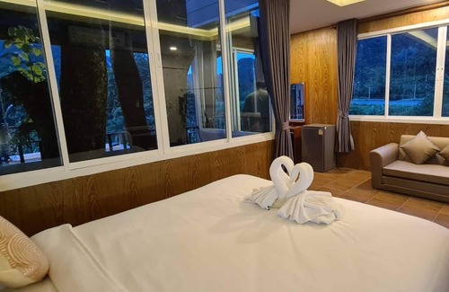 Phanom Hotel | Phu Siab Mhok KhaoSok