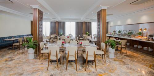 Duc Hoa Hotel | PHU THANG GRAND HOTEL