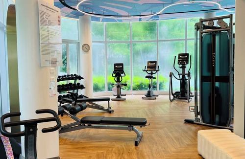 Phuket Condo | Phuket Condo 2BR Phyll Condo (Max 3 Pax) Fastinating Pool Close to Shopping mall
