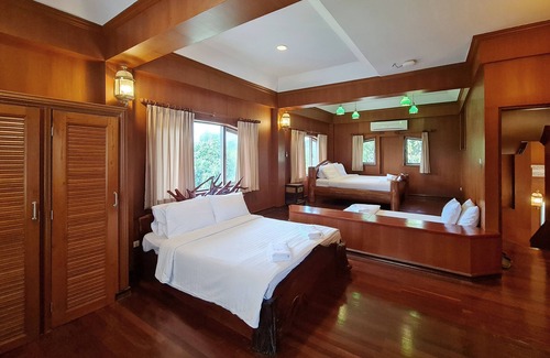 Suan Phueng Hotel | Phuphaphung Resort
