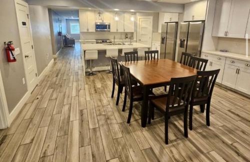 Estrella Village Villa | PHX Airport 9BR, 7BA, BBQ, events and pets Allowed