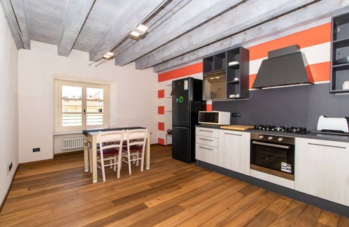 Turin Apartment | Piazza Della Repubblica Apt x4 IN Pieno Centro!