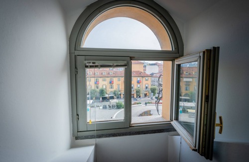 Alba Apartment | Piazza michele ferrero - sulla piazza centrale