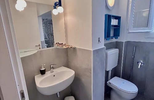 Centro Storico Sud Apartment | [Piazza Vittoria] Historic Netflix penthouse