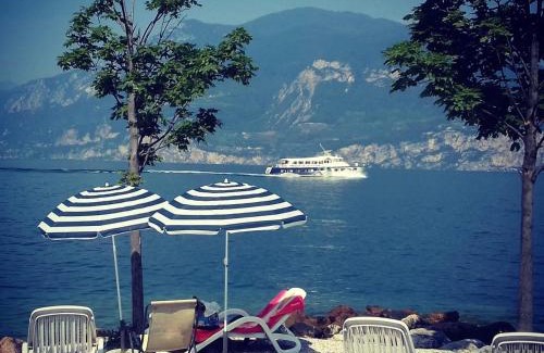 Magugnago Hotel | Piccolo Hotel Direkt am See