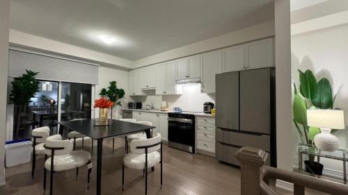 Pickering House | Pickering New Seaton Elegant Residence