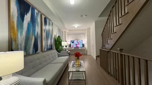 Pickering House | Pickering New Seaton Elegant Residence