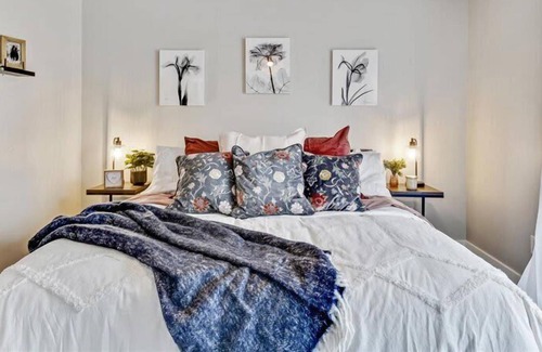 Alpine House | Pickle Ball Courts Close By|Game Room for Kids!