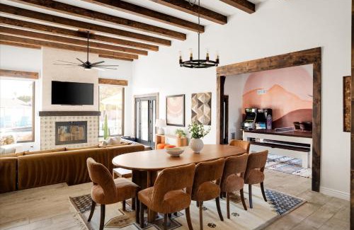 Glendale House | Pickleball & Mini Golf Karaoke Game Room