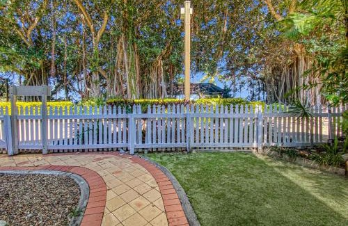 Picnic Bay Apartment | Picnic Bay Apartments Unit 1