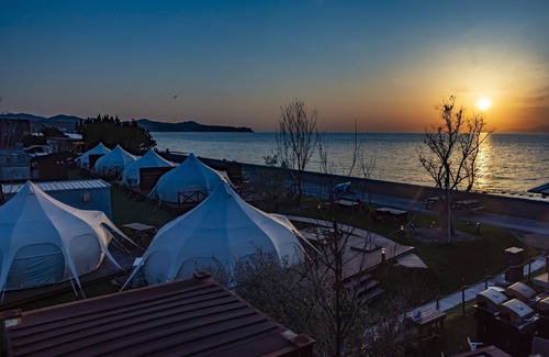 Awaji RV Rental | PICNIC GARDEN - Glamping