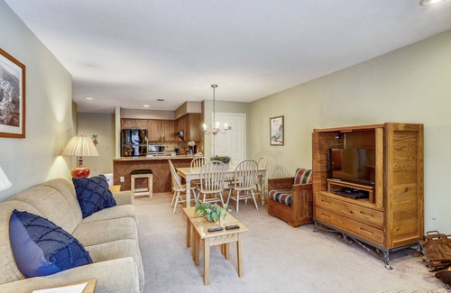 Killington Condo | Pico E205 at the base of Pico with skiing out your door. (please note this unit has NO AIR CONDITIONING)