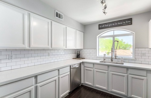 Paradise Valley Village Condo | Picture Perfect Paradise Valley Condo