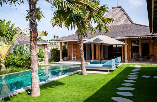 Kerobokan Villa | Picture This