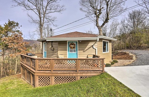 Trenton House | Picturesque Cottage in the Heart of Trenton!