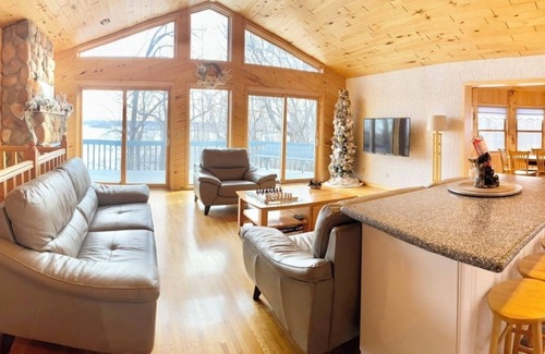 Aitkin House | Picturesque Getaway on Private Lakefront Property