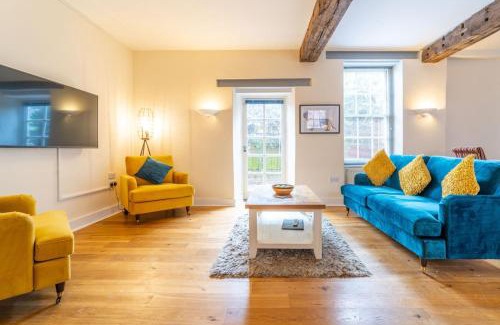 Norwich Apartment | Picturesque location with Parking 2 bedroom Apartment